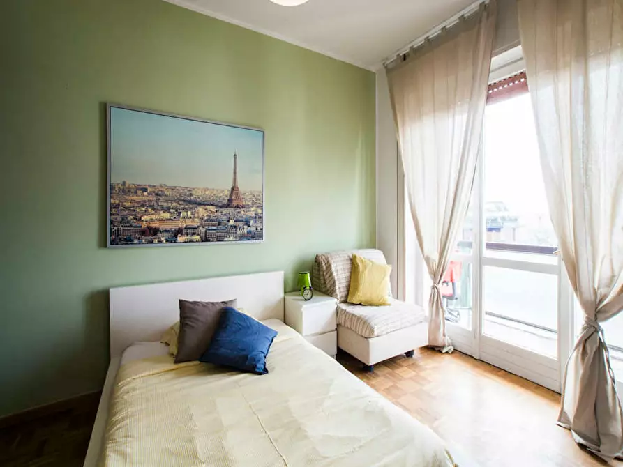 Immagine 5 di Camera in affitto  in Via Don Carlo Gnocchi a Milano