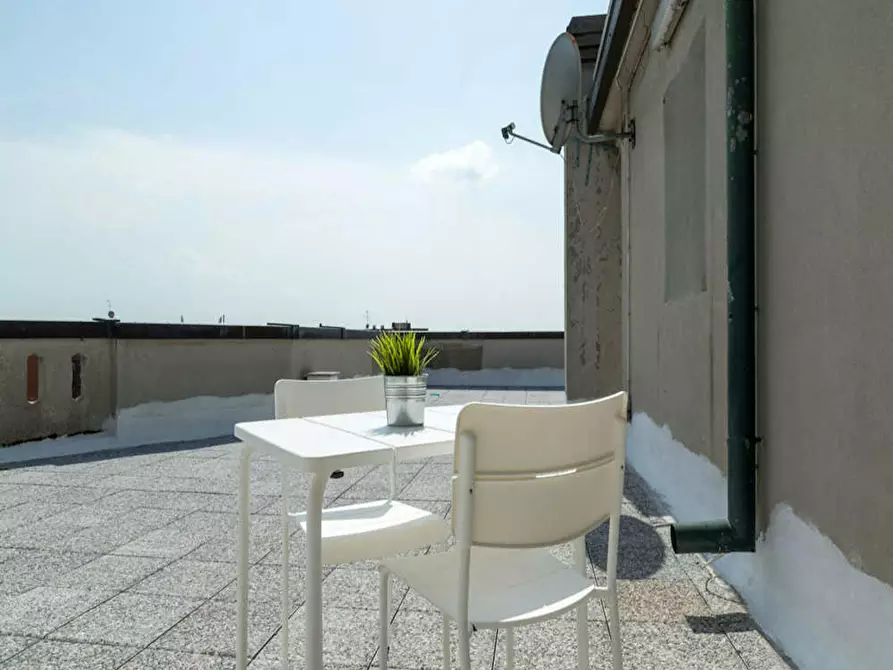 Immagine 4 di Camera in affitto  in Via dei Salici a Buccinasco