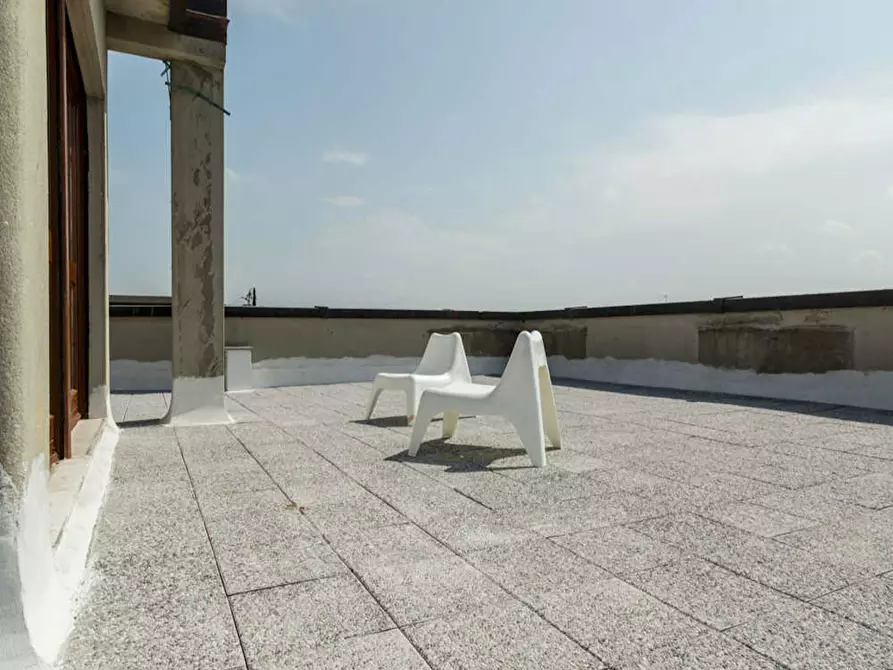 Immagine 8 di Camera in affitto  in Via dei Salici a Buccinasco