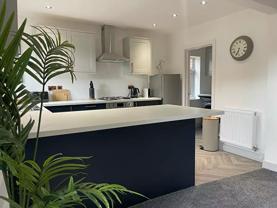 Immagine 3 di Casa indipendente in affitto  in Crescent Avenue a 