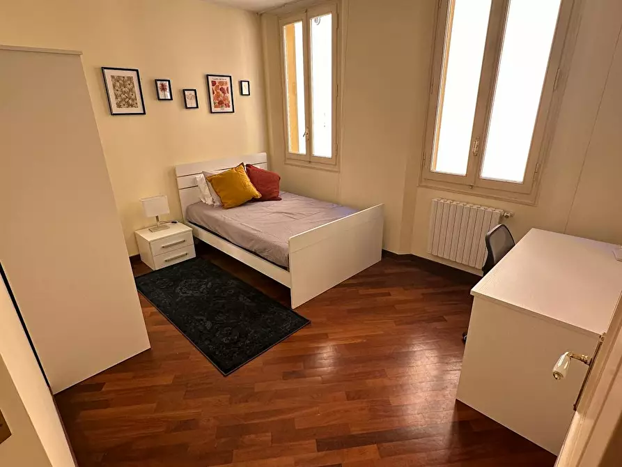 Immagine 1 di Camera in affitto  in Via de' Carbonesi a Bologna