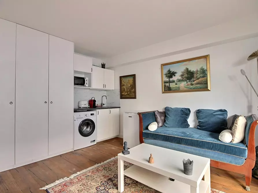 Immagine 4 di Appartamento in affitto  in Rue Augereau a Paris 07