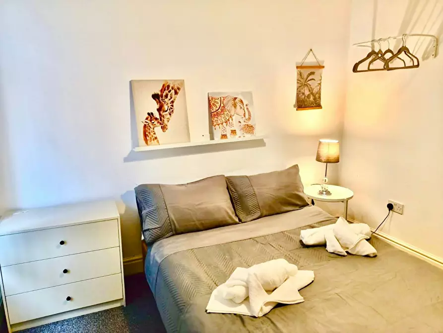 Immagine 5 di Casa indipendente in affitto  in Belmont Road a 