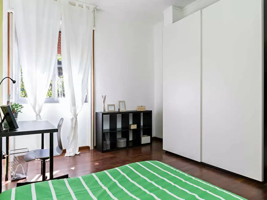 Immagine 3 di Camera in affitto  in Via Giuseppe Frua a Milano