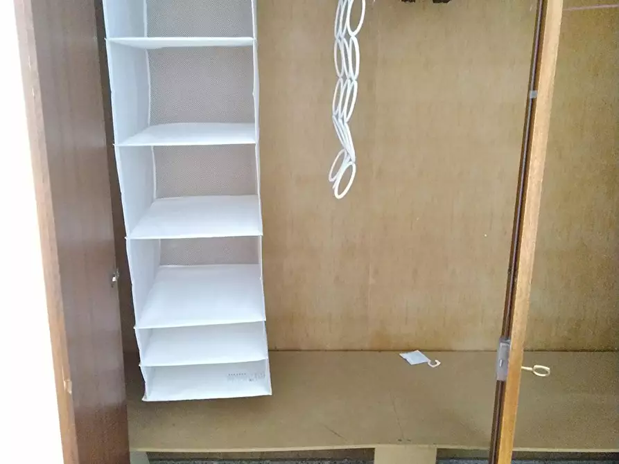 Immagine 6 di Camera in affitto  in Avinguda del Doctor Waksman a Valencia