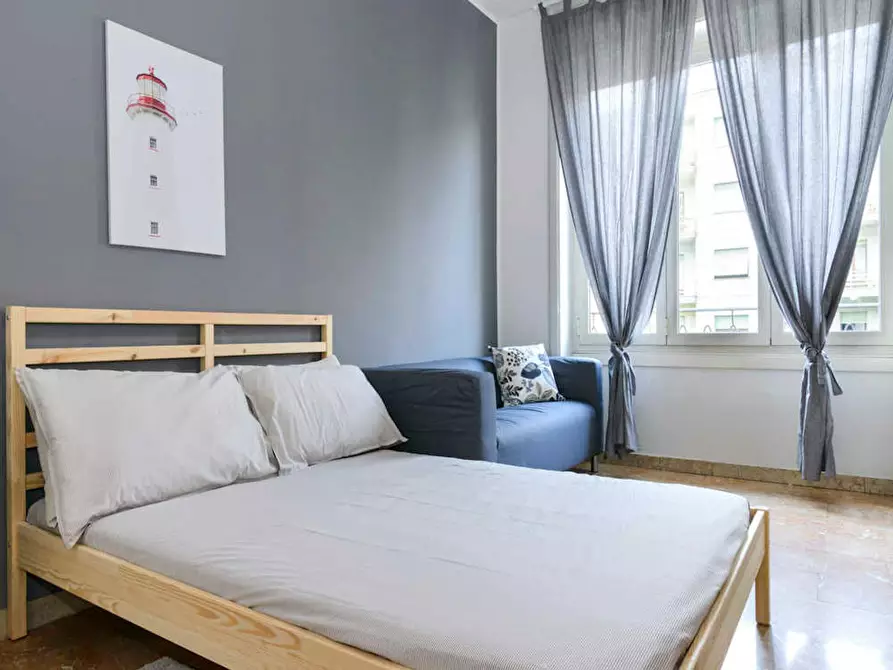 Immagine 2 di Camera in affitto  in Viale Andrea Doria a Milano