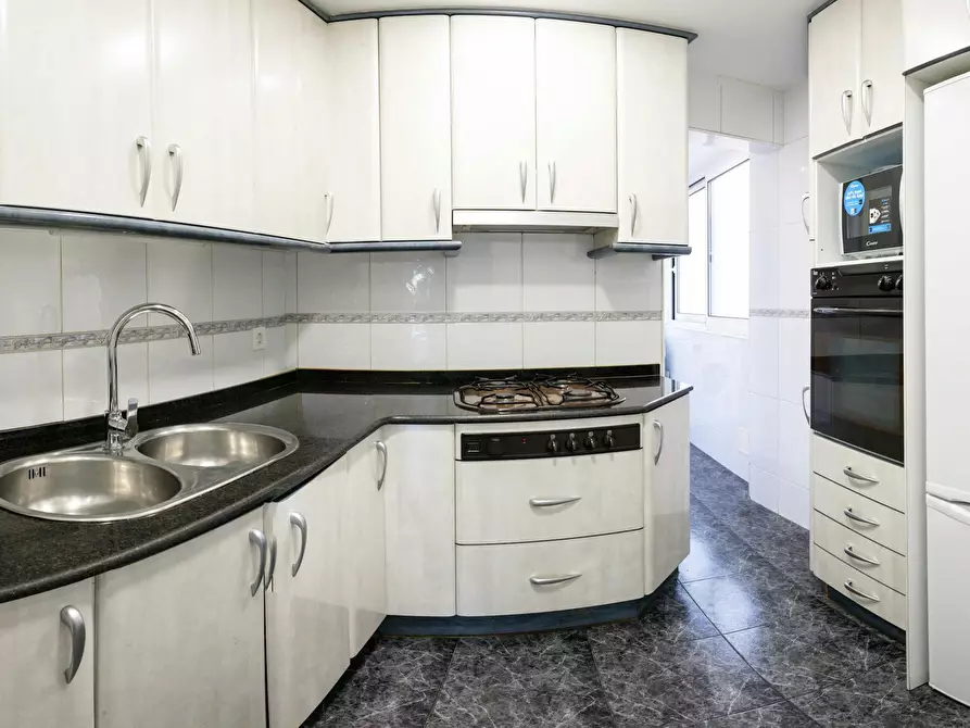 Immagine 7 di Camera in affitto  in Via Favència a Barcelona