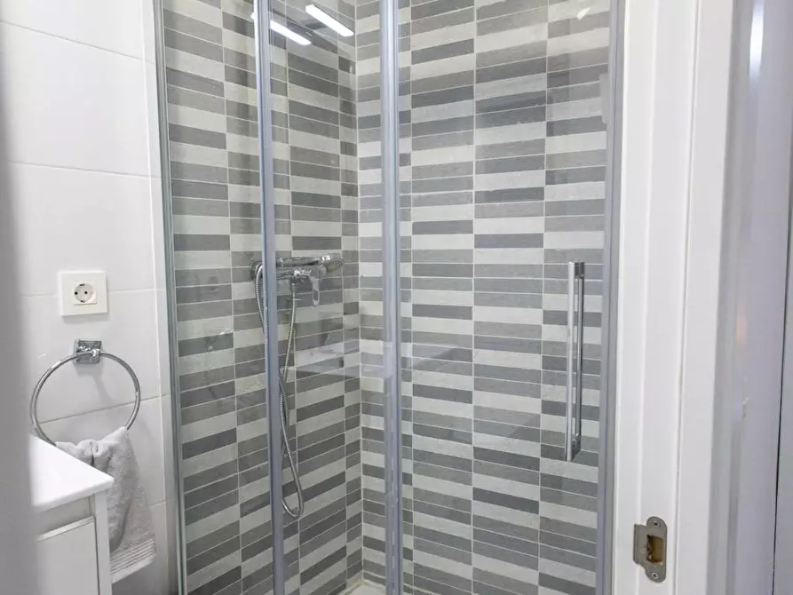 Immagine 6 di Camera in affitto  in Via Favència a Barcelona