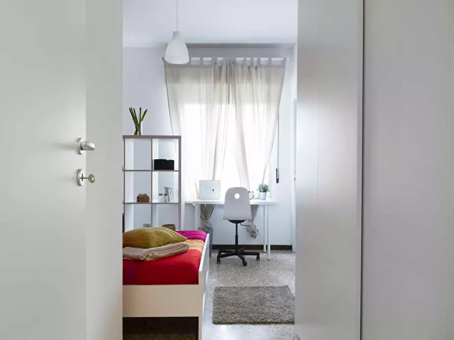 Immagine 4 di Camera in affitto  in Viale Carlo Espinasse a Milano