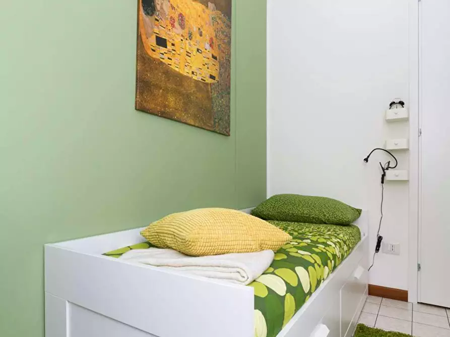 Immagine 3 di Camera in affitto  in Viale Carlo Espinasse a Milano