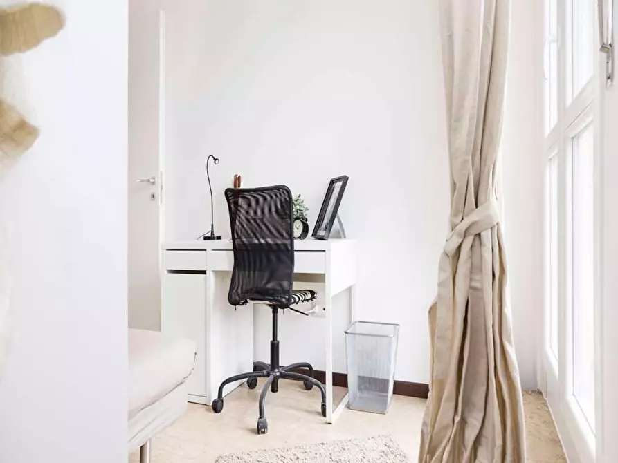 Immagine 6 di Camera in affitto  in Viale Carlo Espinasse a Milano