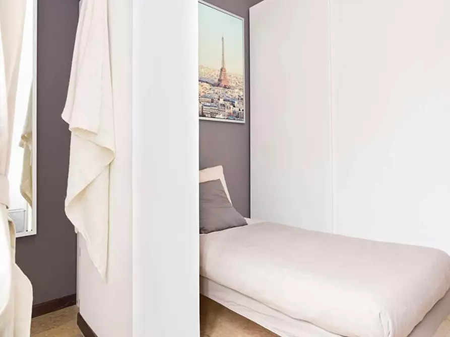 Immagine 5 di Camera in affitto  in Viale Carlo Espinasse a Milano