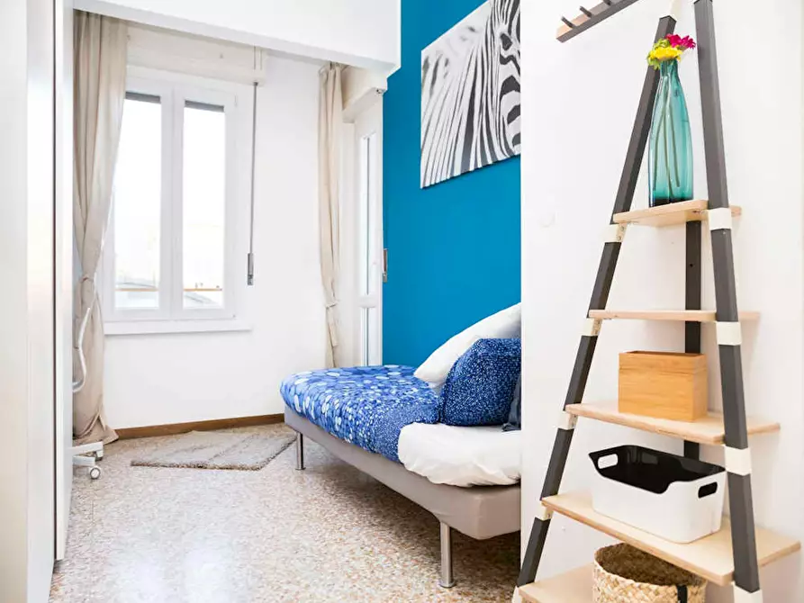 Immagine 7 di Camera in affitto  in Viale Carlo Espinasse a Milano