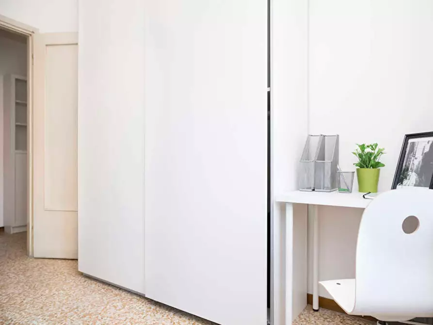 Immagine 3 di Camera in affitto  in Viale Carlo Espinasse a Milano