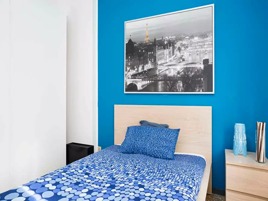 Immagine 2 di Camera in affitto  in Viale Carlo Espinasse a Milano