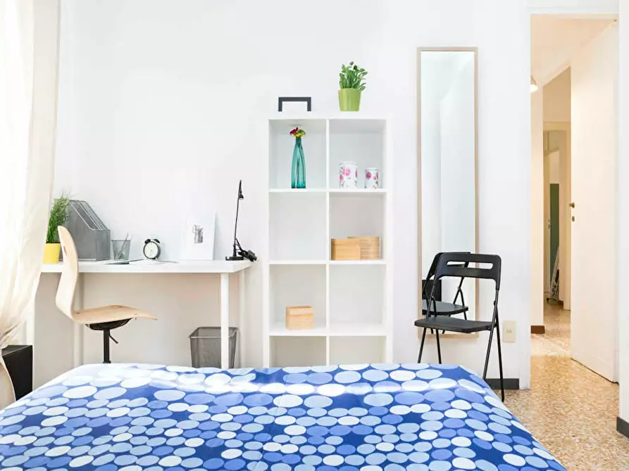 Immagine 5 di Camera in affitto  in Viale Carlo Espinasse a Milano