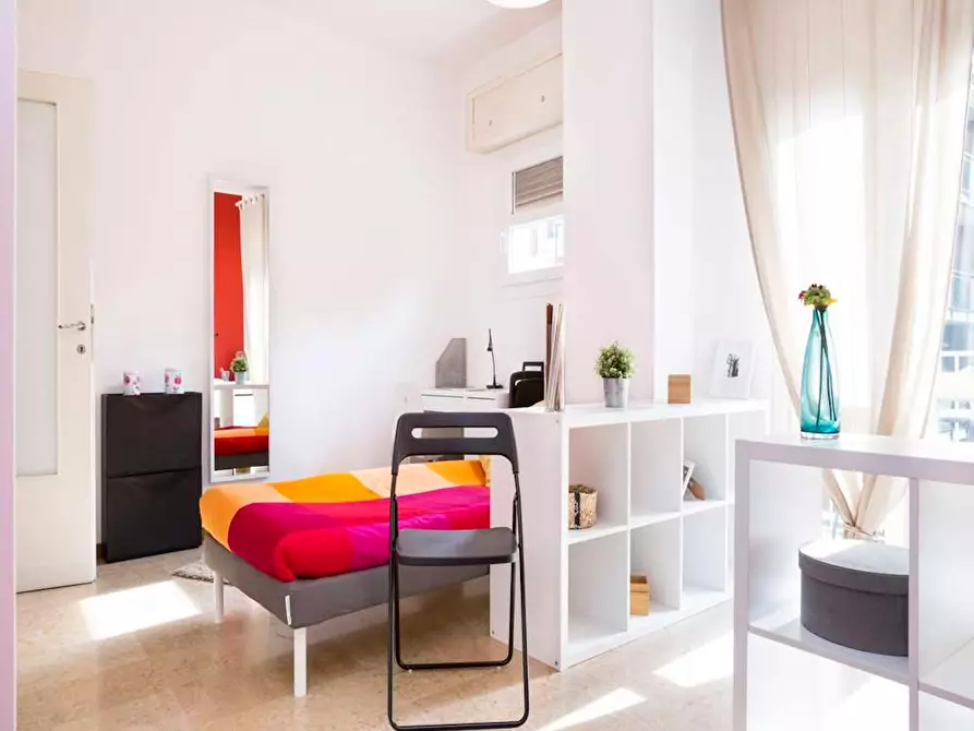 Immagine 4 di Camera in affitto  in Viale Carlo Espinasse a Milano