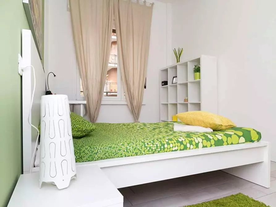 Immagine 1 di Camera in affitto  in Viale Carlo Espinasse a Milano