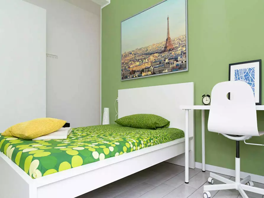 Immagine 3 di Camera in affitto  in Viale Carlo Espinasse a Milano