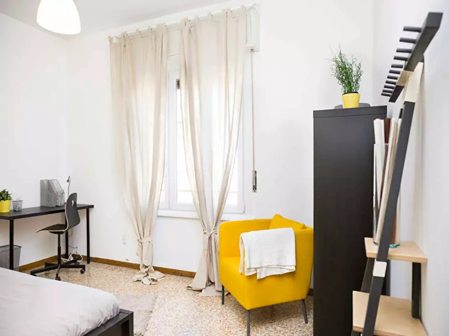 Immagine 3 di Camera in affitto  in Viale Carlo Espinasse a Milano