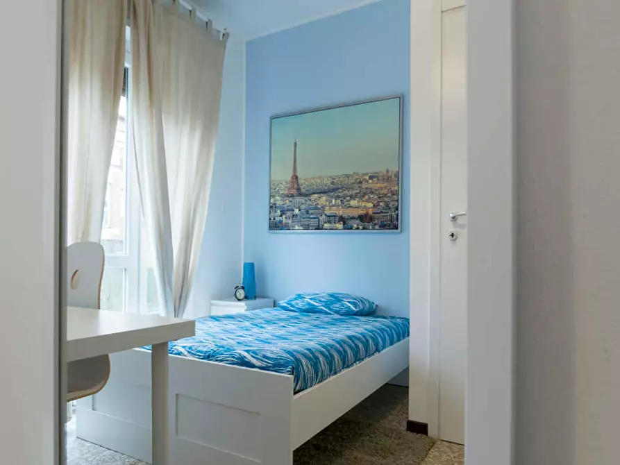 Immagine 3 di Camera in affitto  in Viale Carlo Espinasse a Milano