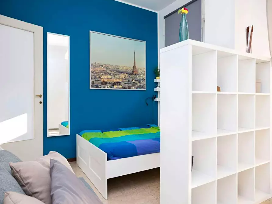 Immagine 3 di Camera in affitto  in Viale Carlo Espinasse a Milano