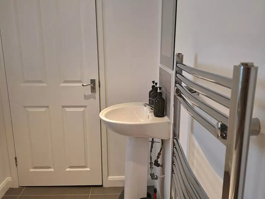 Immagine 10 di Casa indipendente in affitto  in Halifax Road a Keighley