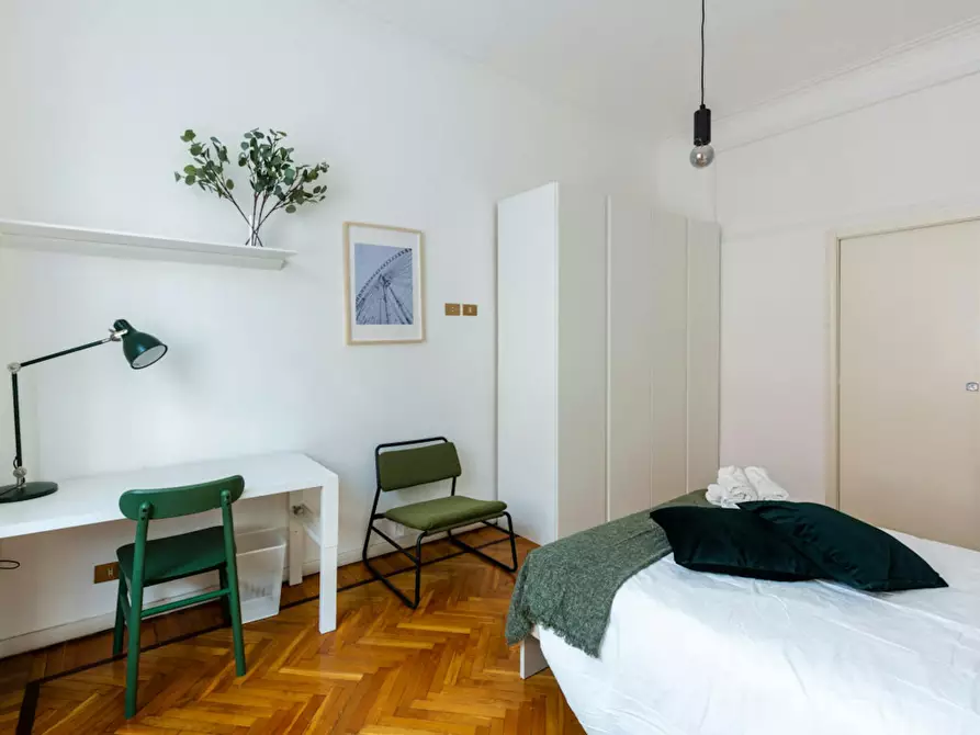 Immagine 3 di Camera in affitto  in Via Raimondo Franchetti a Milano