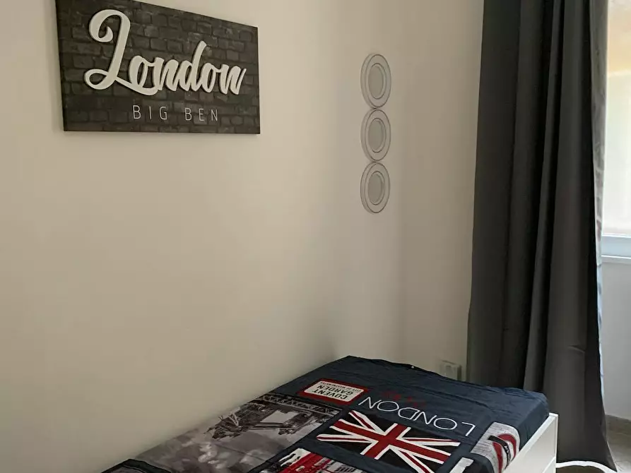 Immagine 2 di Camera in affitto  in Via Merulana a Roma