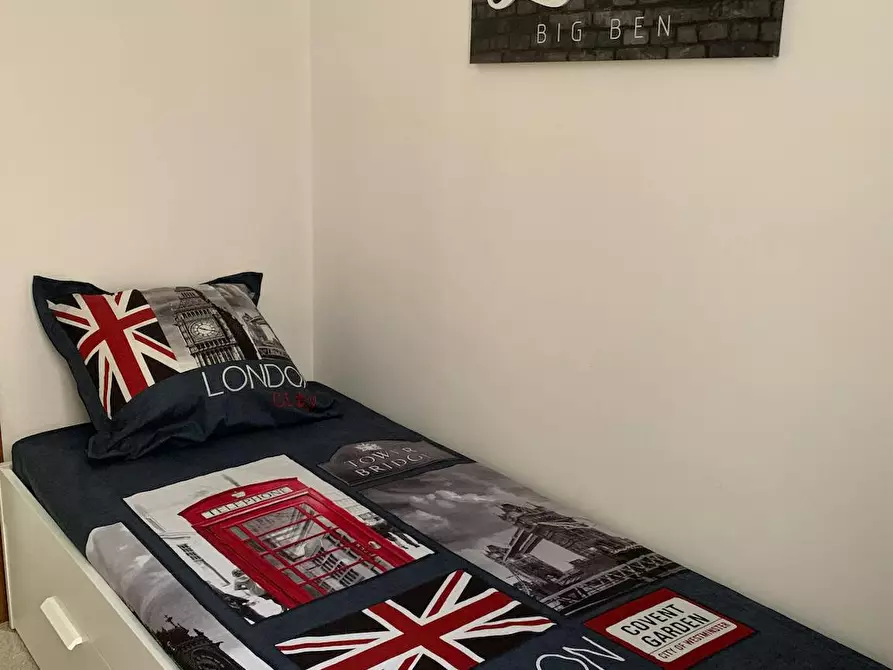 Immagine 3 di Camera in affitto  in Via Merulana a Roma