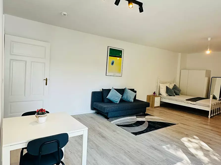 Immagine 8 di Appartamento in affitto  in Emdener Straße a Berlin