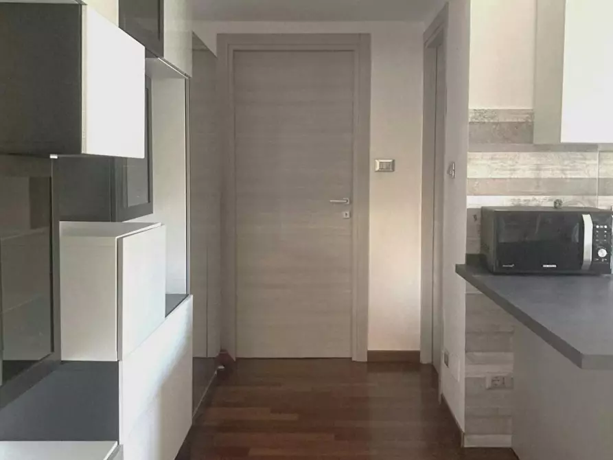 Immagine 10 di Appartamento in affitto  in Via Codogno a Milano