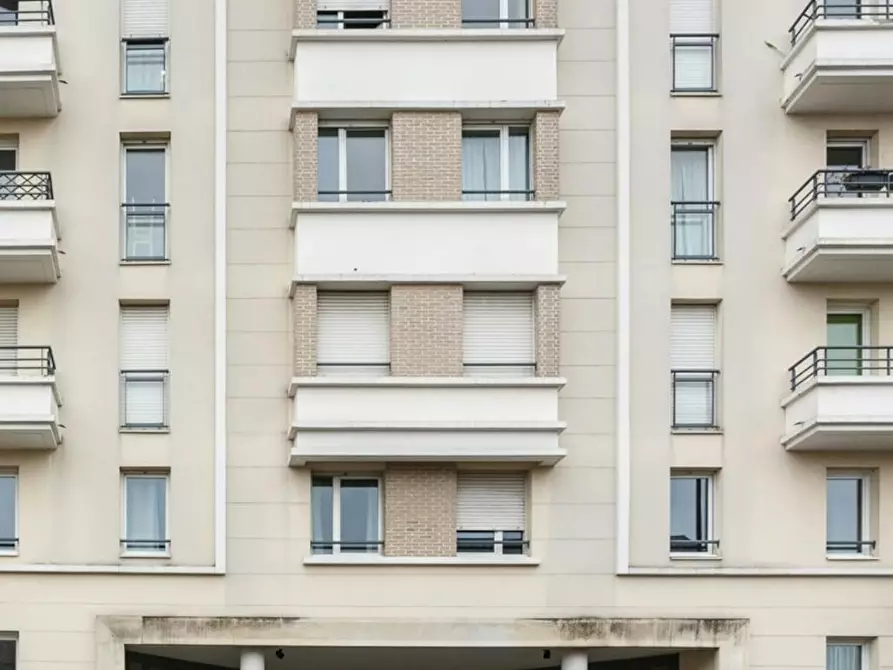 Immagine 5 di Appartamento in affitto  in Route des Fusillés de la Résistance a Suresnes