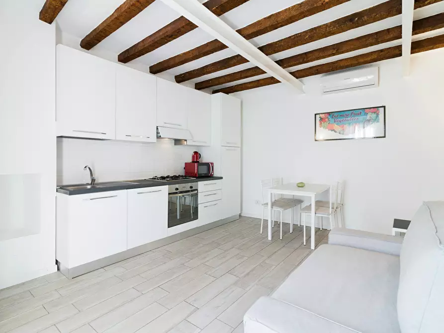 Immagine 9 di Appartamento in affitto  in Via Biella a Milano