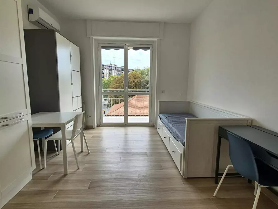 Immagine 1 di Appartamento in affitto  in Via Polesine a Milano