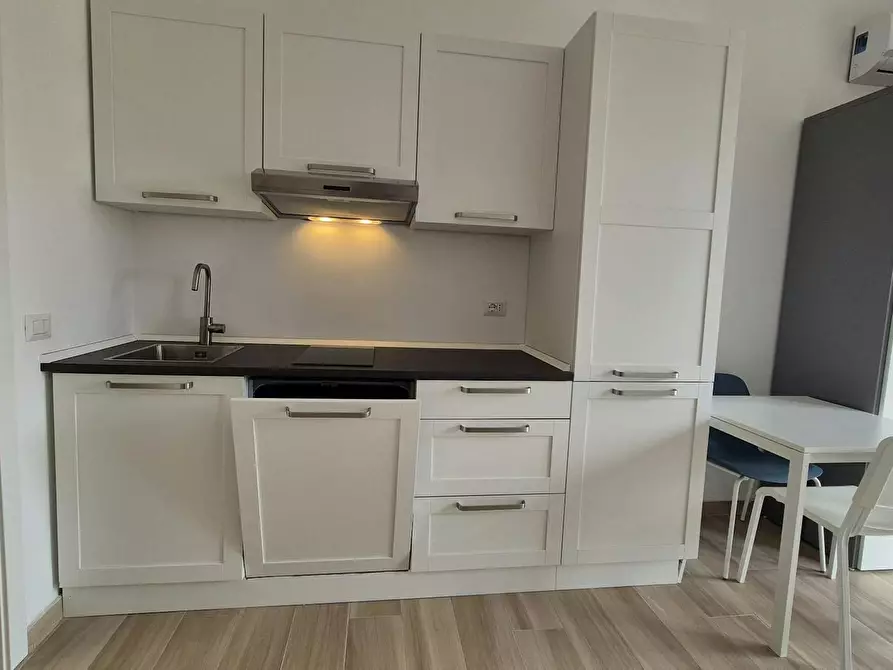 Immagine 6 di Appartamento in affitto  in Via Polesine a Milano