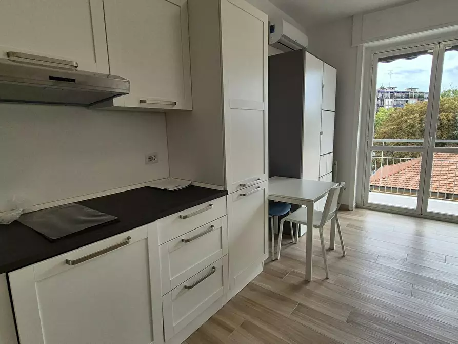 Immagine 5 di Appartamento in affitto  in Via Polesine a Milano