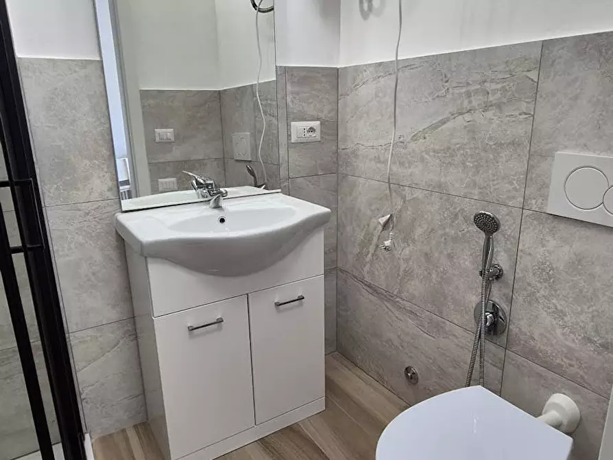 Immagine 7 di Appartamento in affitto  in Via Polesine a Milano