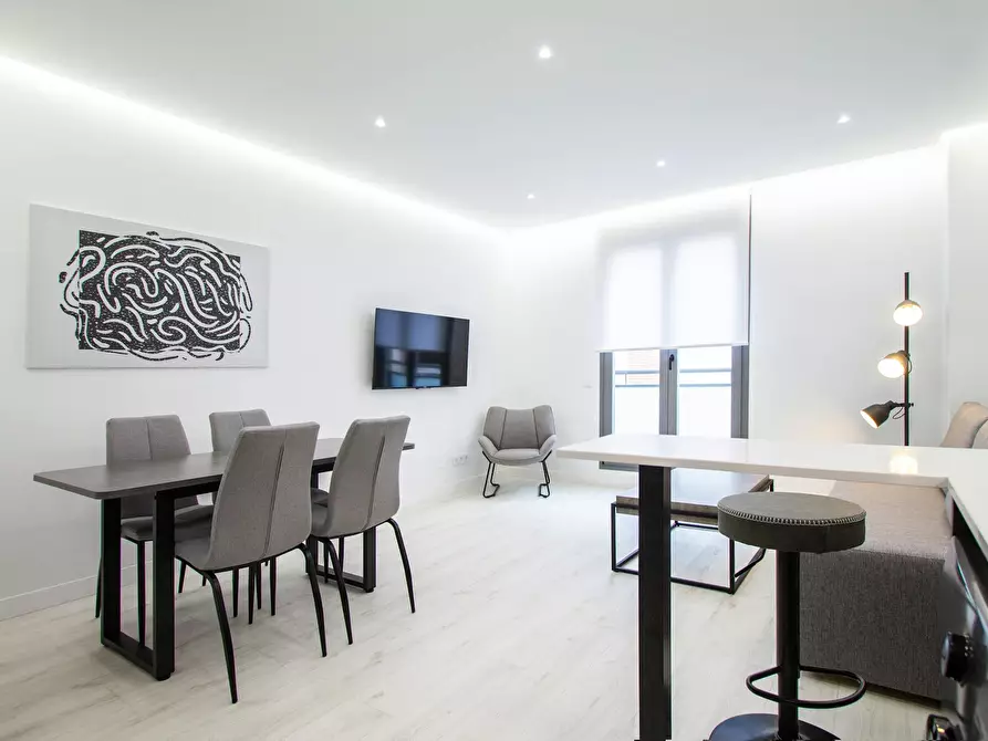 Immagine 2 di Appartamento in affitto  in Calle de San Hermenegildo a Madrid