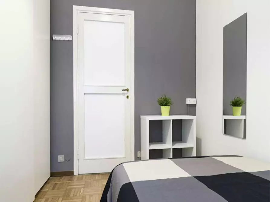 Immagine 4 di Camera in affitto  in Bastioni di Porta Volta a Milano