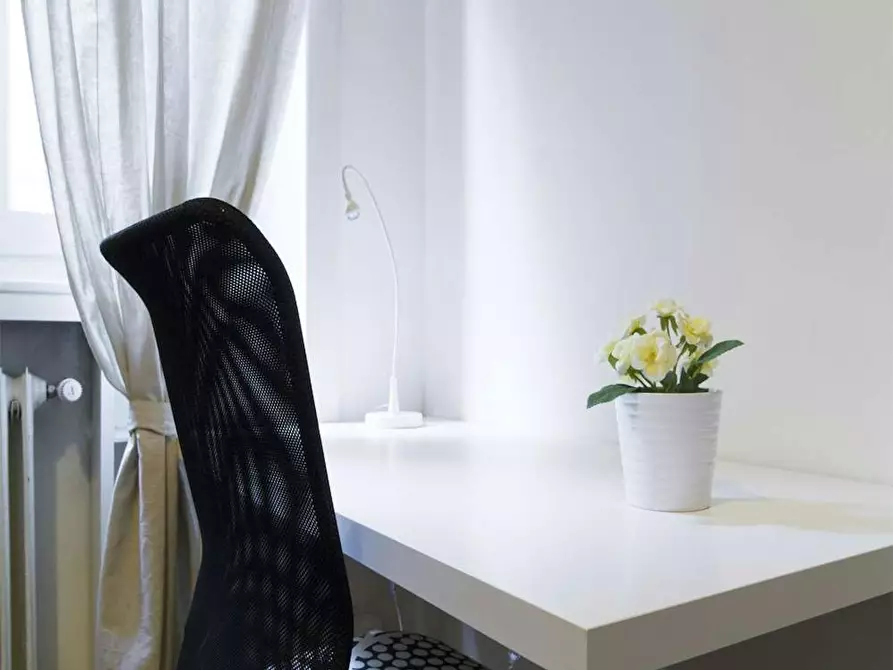 Immagine 5 di Camera in affitto  in Bastioni di Porta Volta a Milano