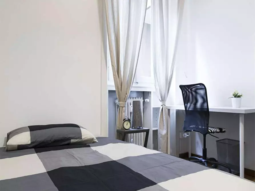 Immagine 3 di Camera in affitto  in Bastioni di Porta Volta a Milano