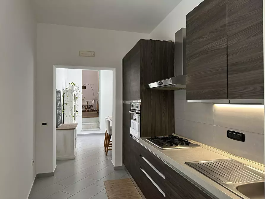 Immagine 10 di Appartamento in affitto  in Via Nuova Santa Maria Ognibene a Napoli