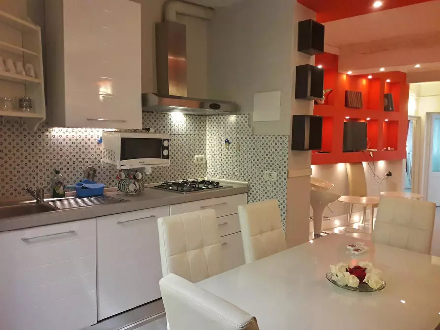 Immagine 3 di Camera in affitto  in Via Taddea a Firenze