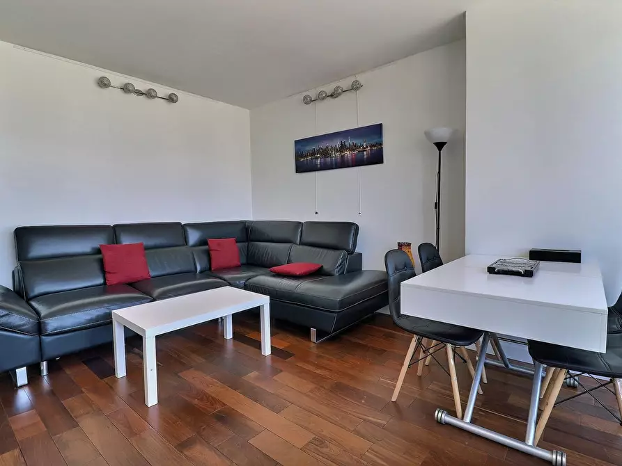 Immagine 5 di Appartamento in affitto  in Square Léon Blum a Puteaux