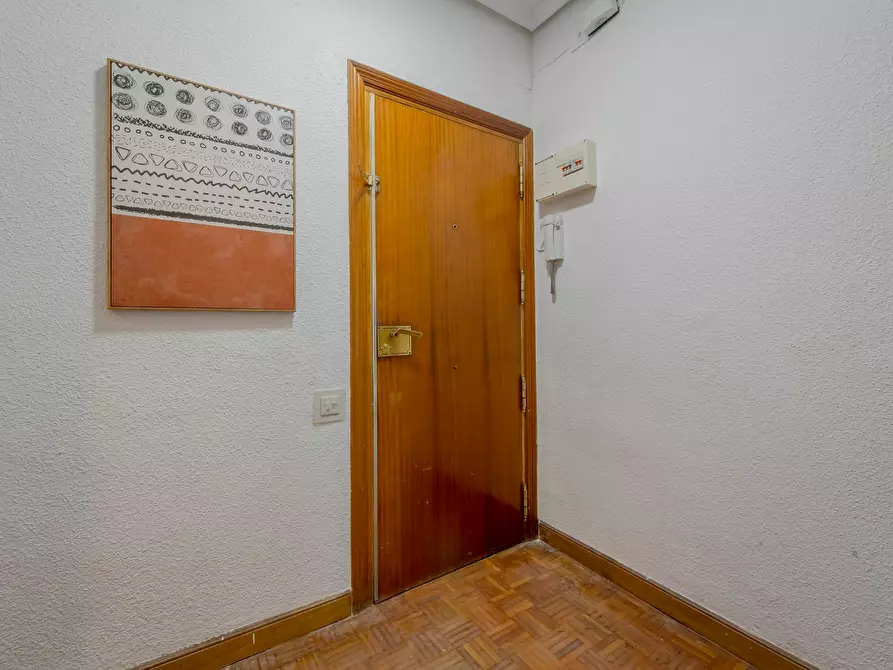 Immagine 6 di Camera in affitto  in Calle de la Virgen de Aránzazu a Madrid