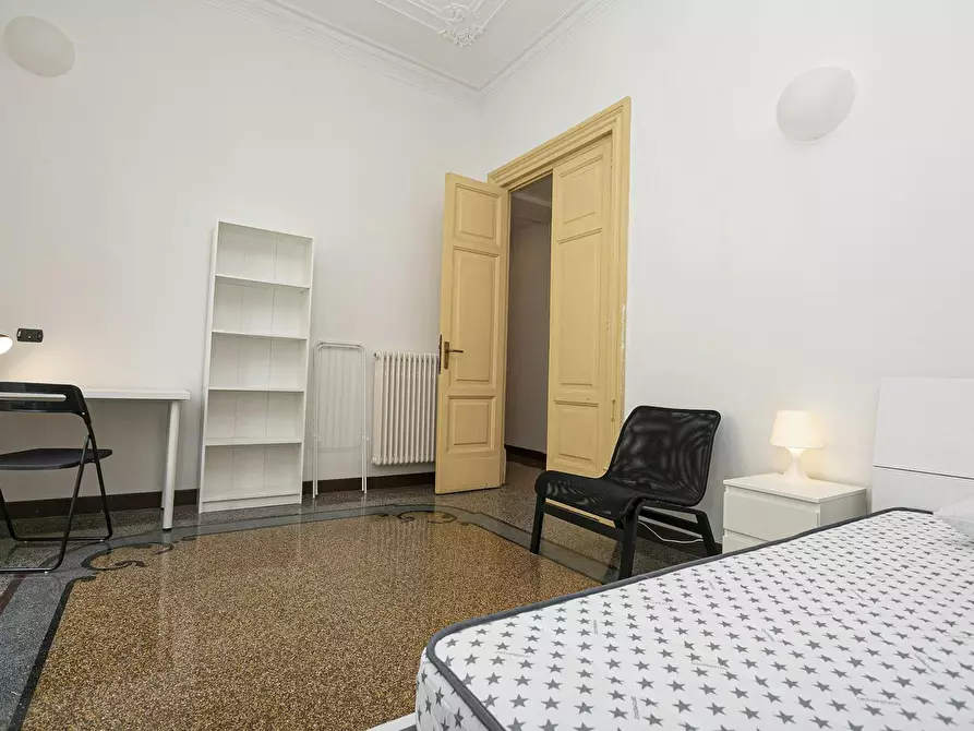 Immagine 4 di Camera in affitto  in Via Curtatone a Genova