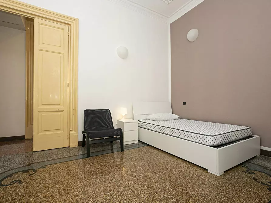 Immagine 3 di Camera in affitto  in Via Curtatone a Genova