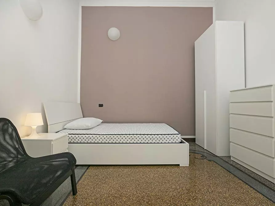 Immagine 2 di Camera in affitto  in Via Curtatone a Genova