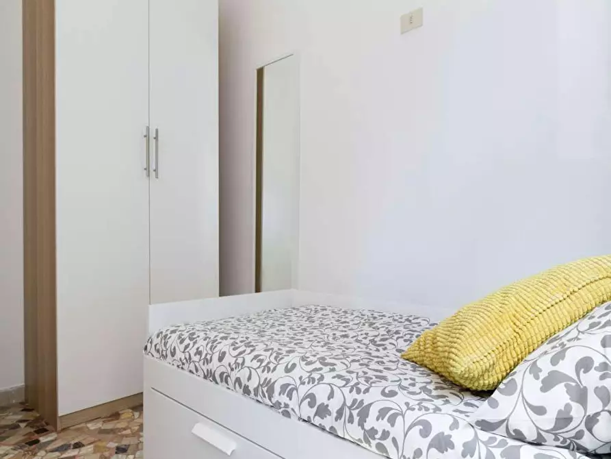 Immagine 4 di Camera in affitto  in Via Lepanto a Milano